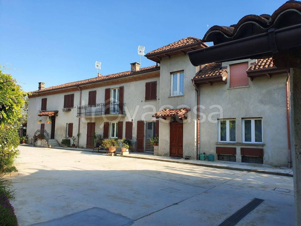 Villa Bifamiliare in in vendita da privato a Portacomaro via Marello, 11