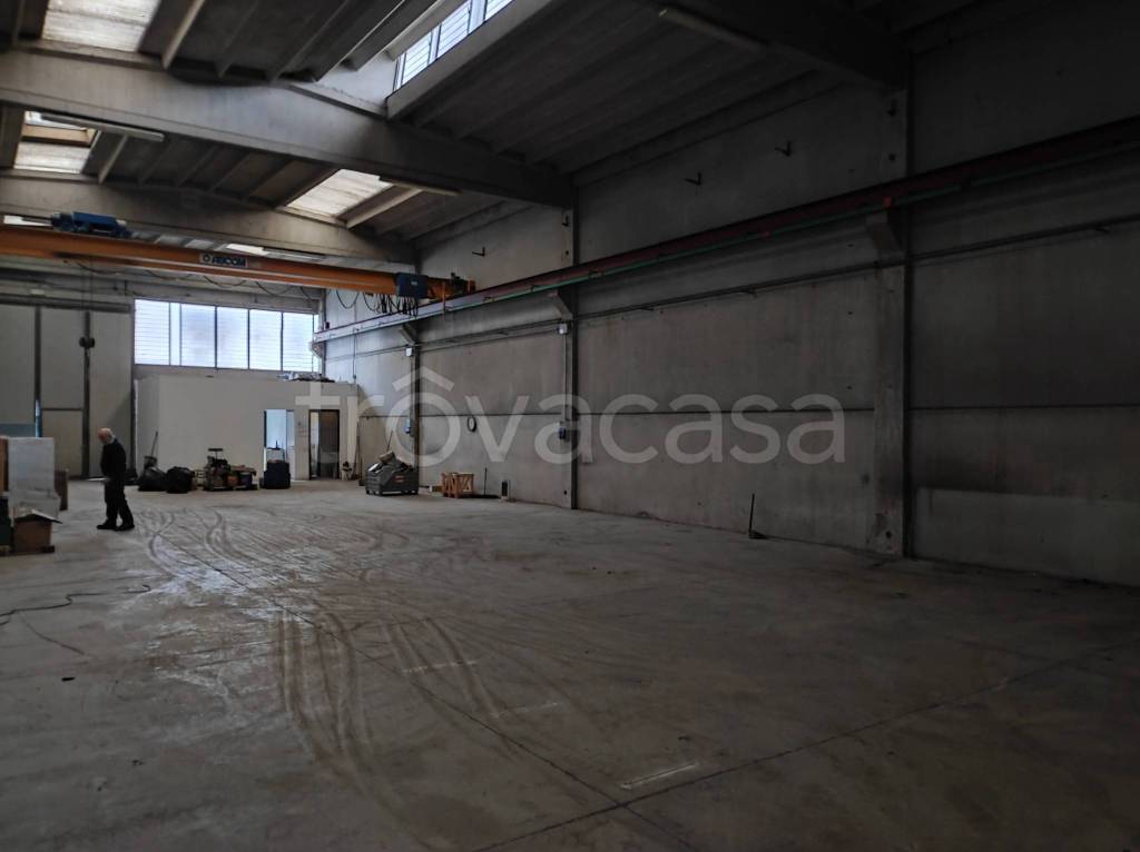 Capannone Industriale in vendita a Castellarano via Radici Nord