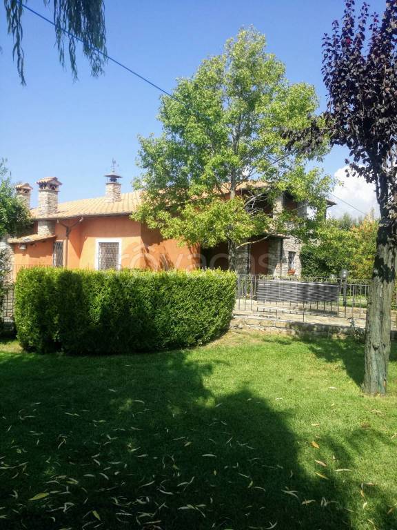 Villa Bifamiliare in vendita a Cerveteri via Colle dell'Uliveto