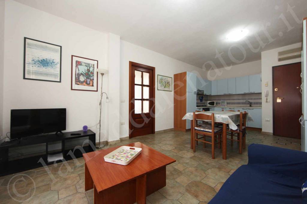 Appartamento in vendita a La Maddalena via Silvio Pellico