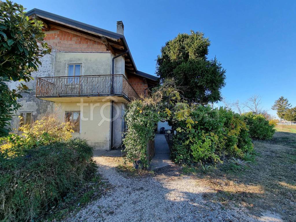 Villa Bifamiliare in vendita a San Stino di Livenza via Prese, 26