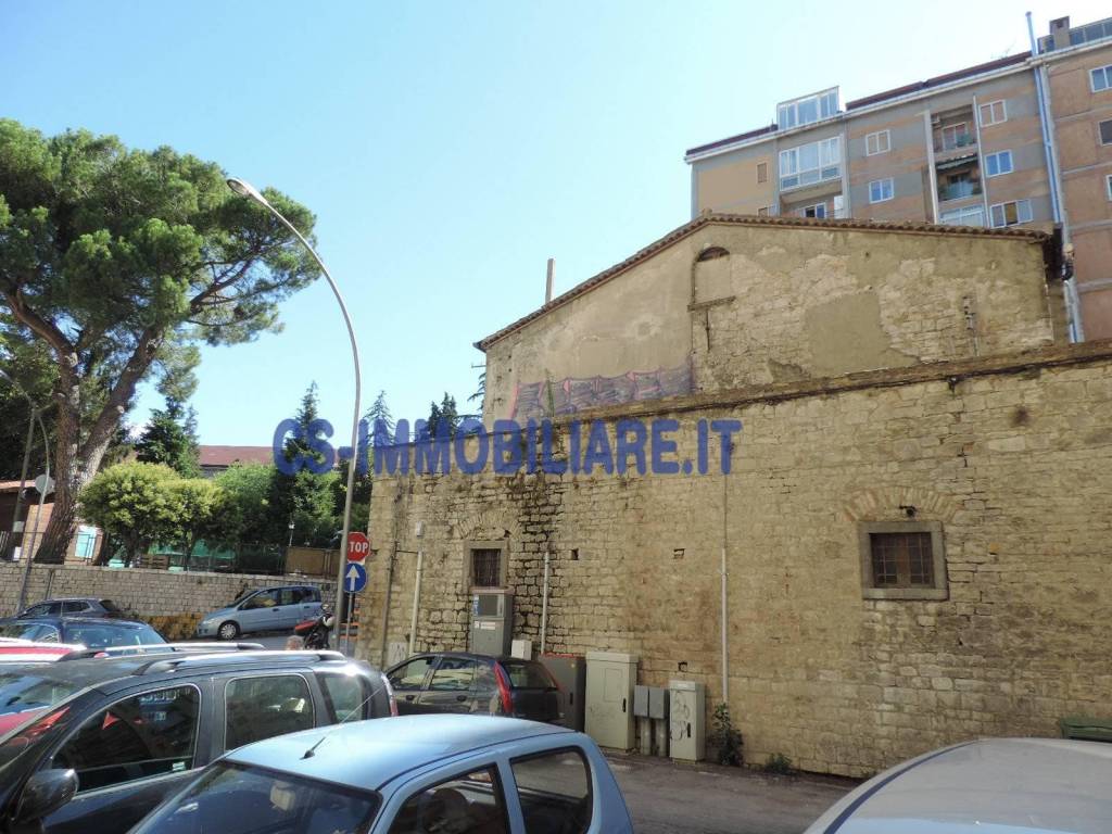 Magazzino in vendita a Potenza via Angilla Vecchia - Via Ravenna