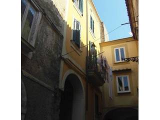 Intero stabile in in vendita da privato a sant'agata de' goti via riello, 102