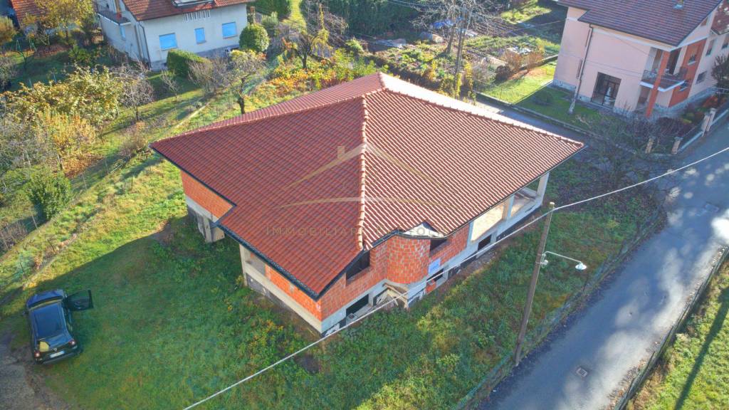 Villa in vendita a Serravalle Sesia via alla Sesia, 49
