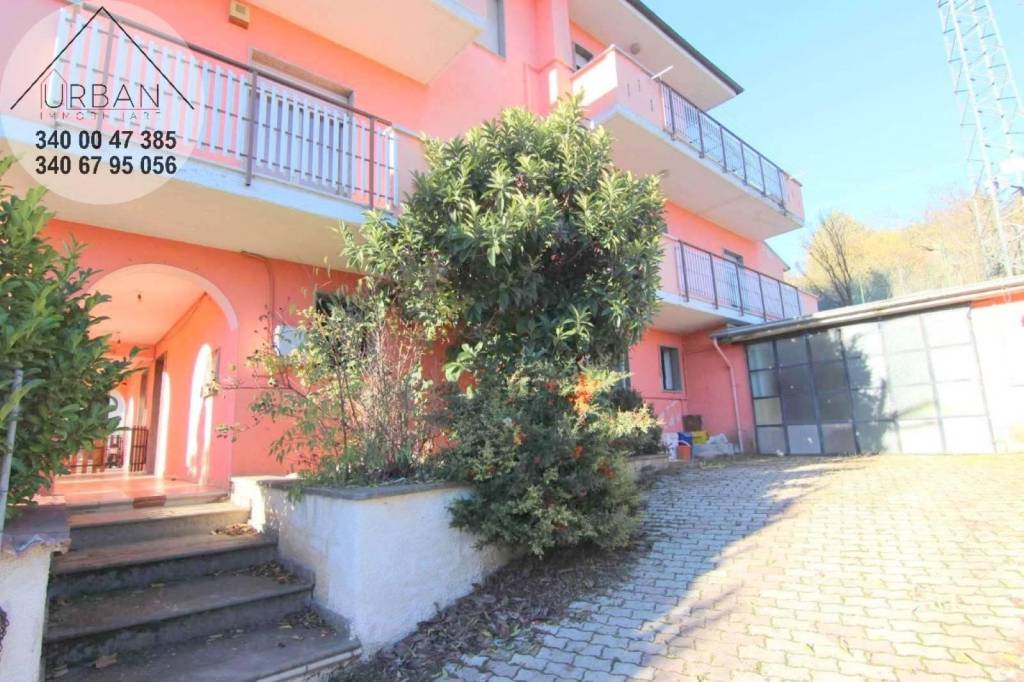 Villa in vendita a L'Aquila via Paganica
