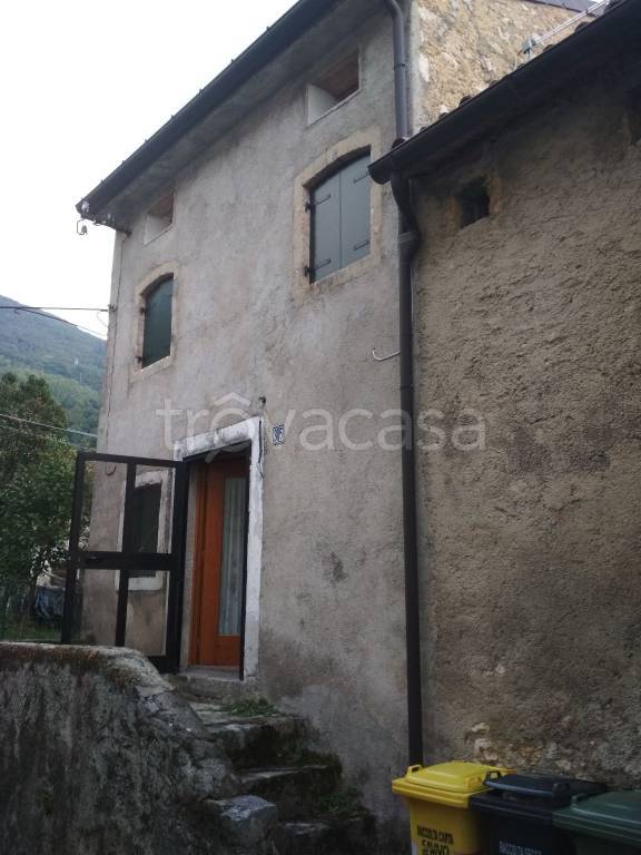 Intero Stabile in in vendita da privato a Fregona via Borgo Luca, 35