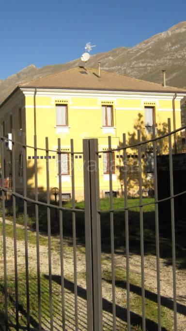 Villa in vendita a L'Aquila via Vigna del Colle