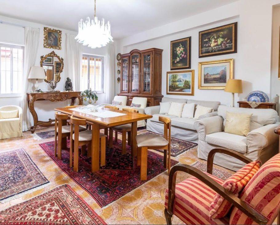 Appartamento in in vendita da privato a Ragusa via Gianbattista Odierna, 46
