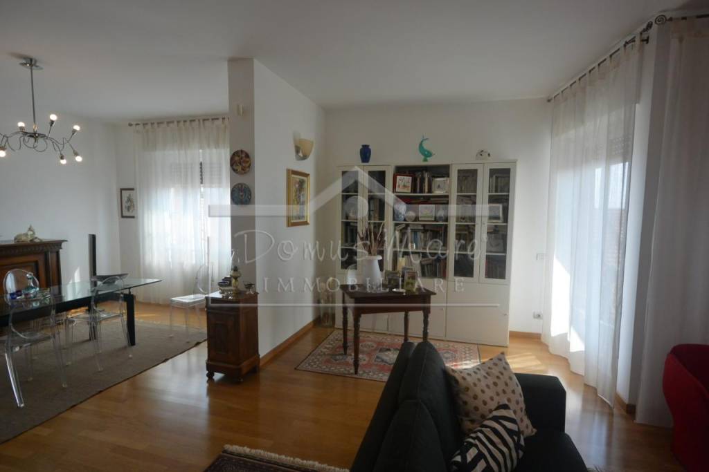 Appartamento in vendita a Savona via Pozzo Bonello