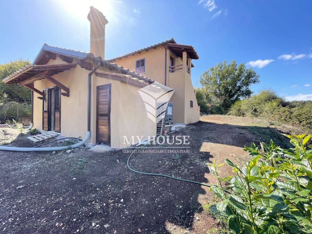 Villa in vendita a Zagarolo via Colle Pallone Nuovo