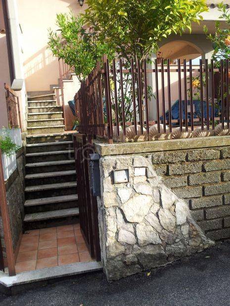 Appartamento in in vendita da privato a Lariano via di Colle Cagioli, 87