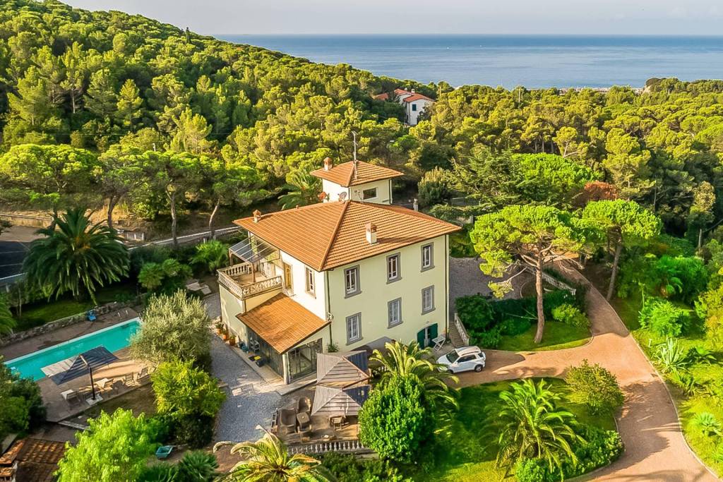 Villa in vendita a Rosignano Marittimo via dei Gerani, 51