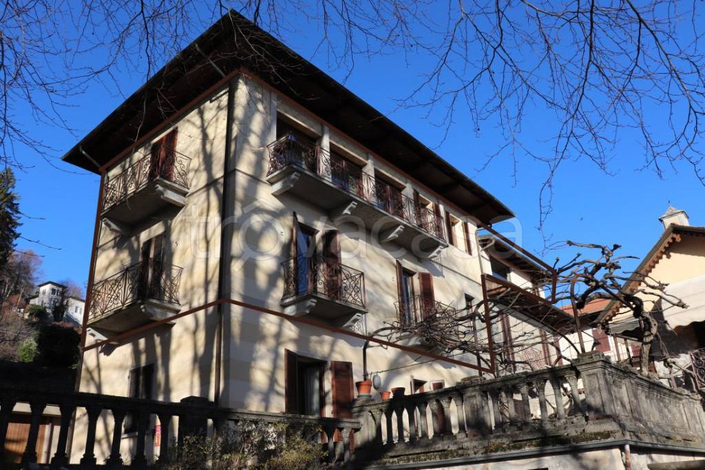 Appartamento in vendita a Gignese via San Maurizio