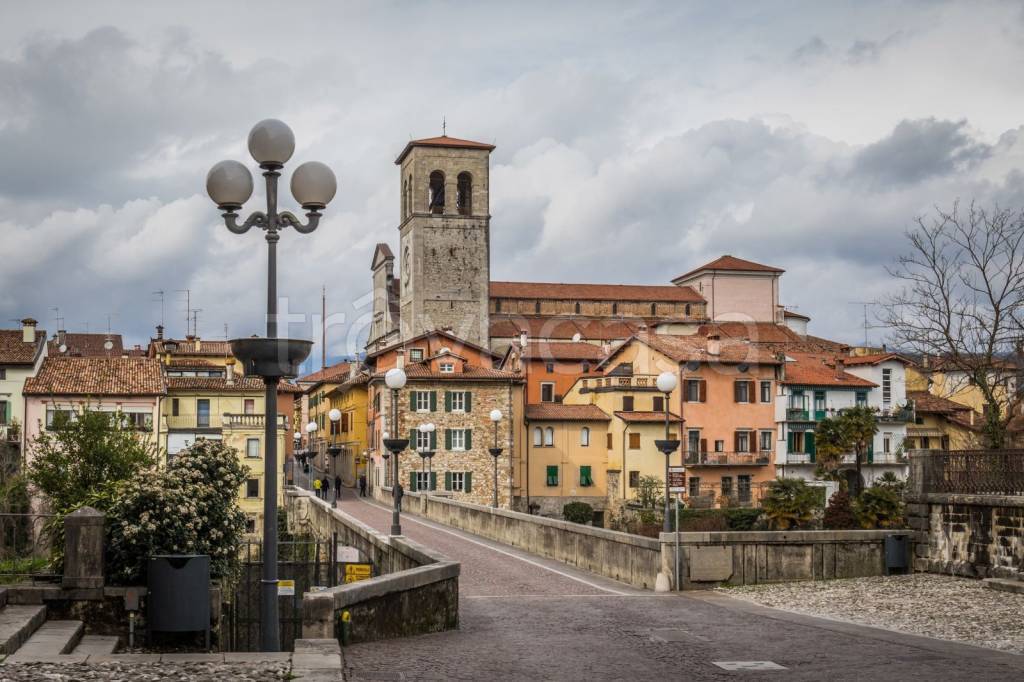 Intero Stabile in vendita a Cividale del Friuli piazzetta Pietro Zorutti