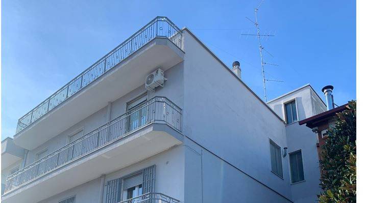 Appartamento in in vendita da privato ad Acquaviva delle Fonti viale Maria Serafina Saturno, 2