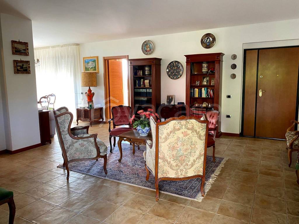 Appartamento in in vendita da privato a Gualdo Tadino via Don Giovanni Bosco, 133
