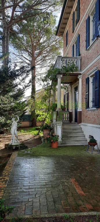 Villa Bifamiliare in vendita a Mondavio via Dante Alighieri
