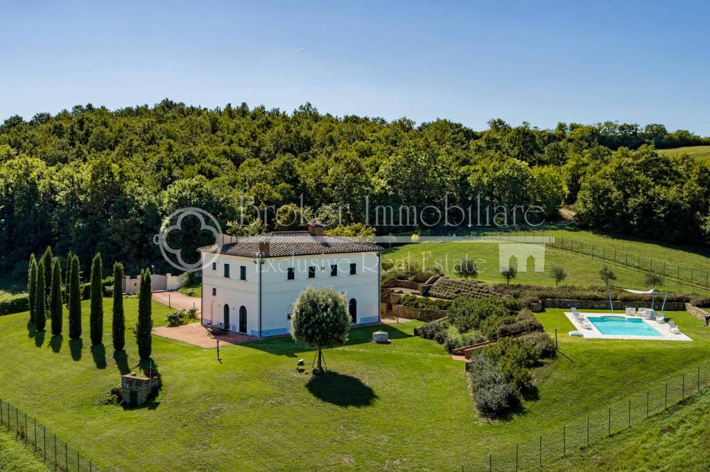 Villa in vendita a Montepulciano via delle Colombelle