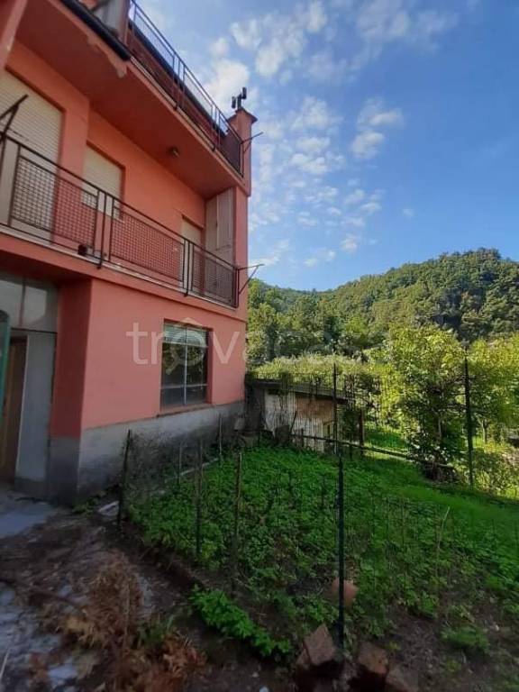Villa a Schiera in in vendita da privato a Garessio via al Borghetto, 28
