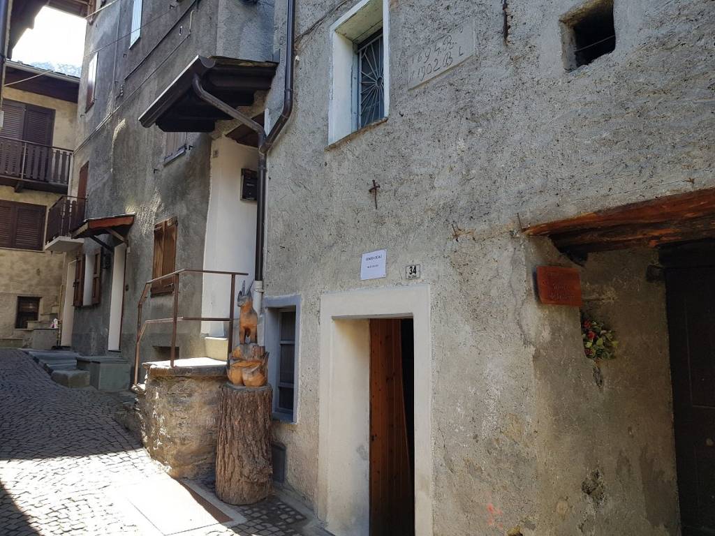 Appartamento in vendita a Caspoggio via Erminio Dioli, 34