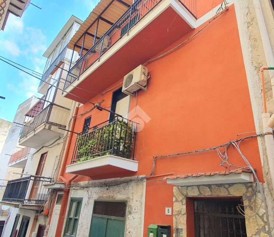 Appartamento in vendita a Palermo cortile Pilieri, 3