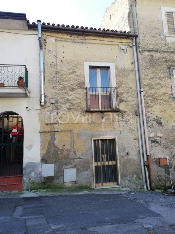 Casa Indipendente in vendita a Piana di Monte Verna via Giuseppe Mazzini