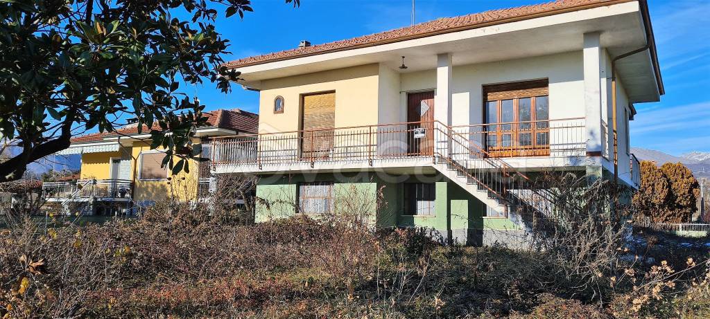 Villa in vendita a Castellamonte strada per Cuorgnè, 46