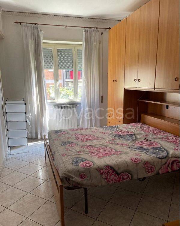 Appartamento in in vendita da privato a Roma via Atessa, 10