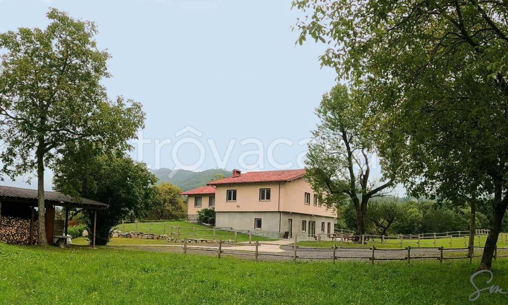 Villa in in vendita da privato a Solto Collina via Prato dell'Asino, 5