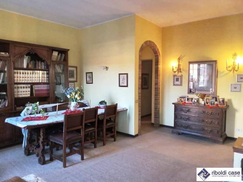 Villa in vendita a Cabiate via ariosto