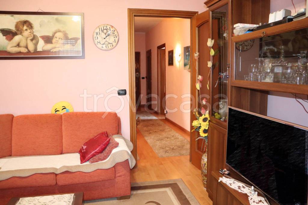 Appartamento in vendita a Neive corso Romano Scagliola, 44