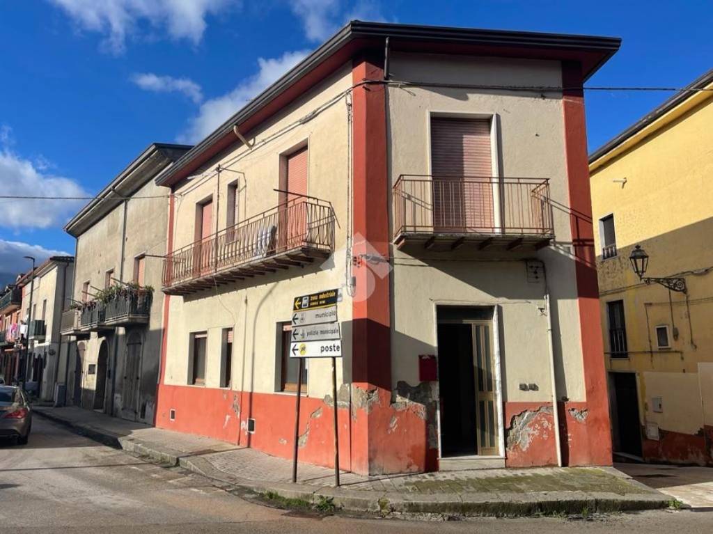 Appartamento in vendita ad Altavilla Irpina via villani