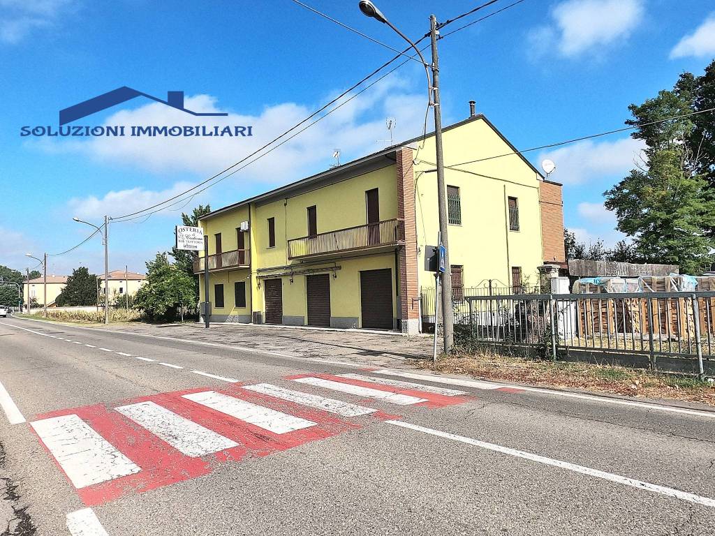 Casa Indipendente in vendita a Fidenza frazione Castione dei Marchesi