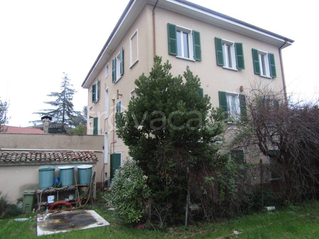 Villa Bifamiliare in vendita a Jesi via Giuseppe Radiciotti, 10