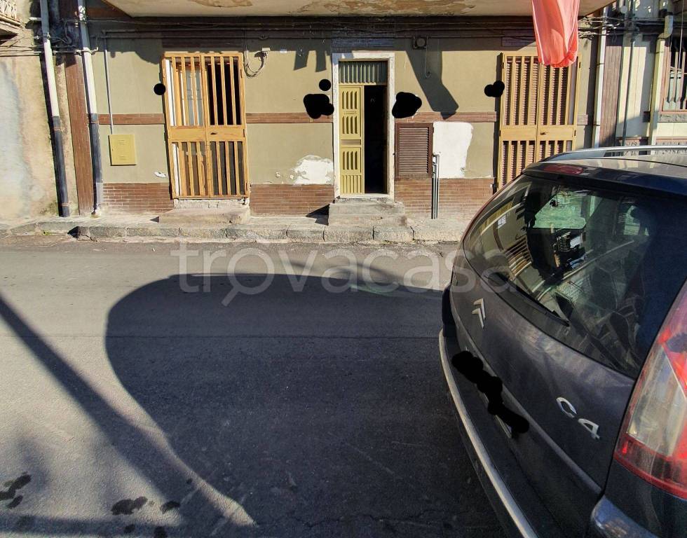 Appartamento in in vendita da privato a Paternò via Varese, 4