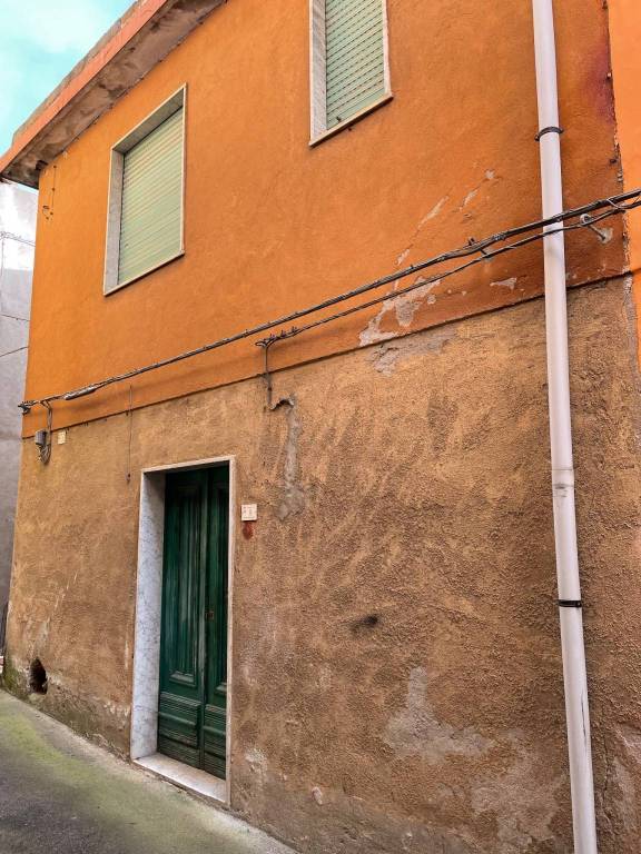 Casa Indipendente in in vendita da privato a Cirò viale Vittorio Pugliese Vico 3, 8