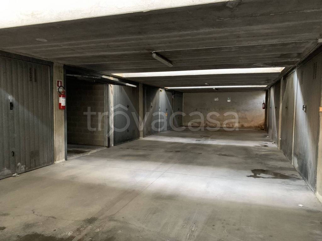 Garage in vendita a Chieri via Nostra Signora della Scala, 22