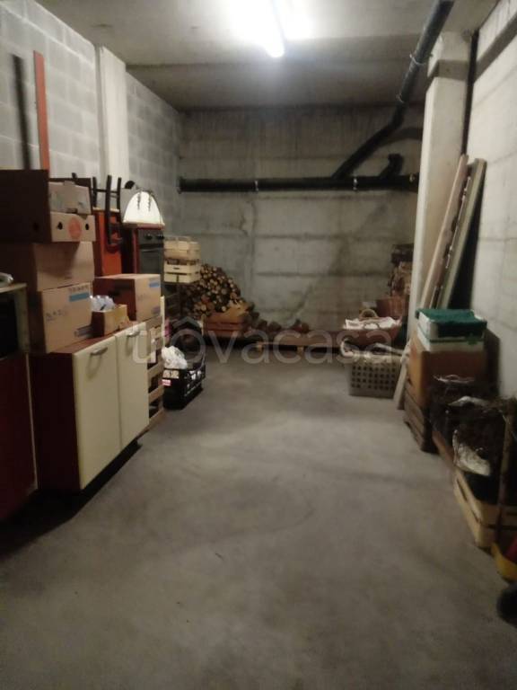Garage in vendita a Rivoli via Louis Pasteur, 7