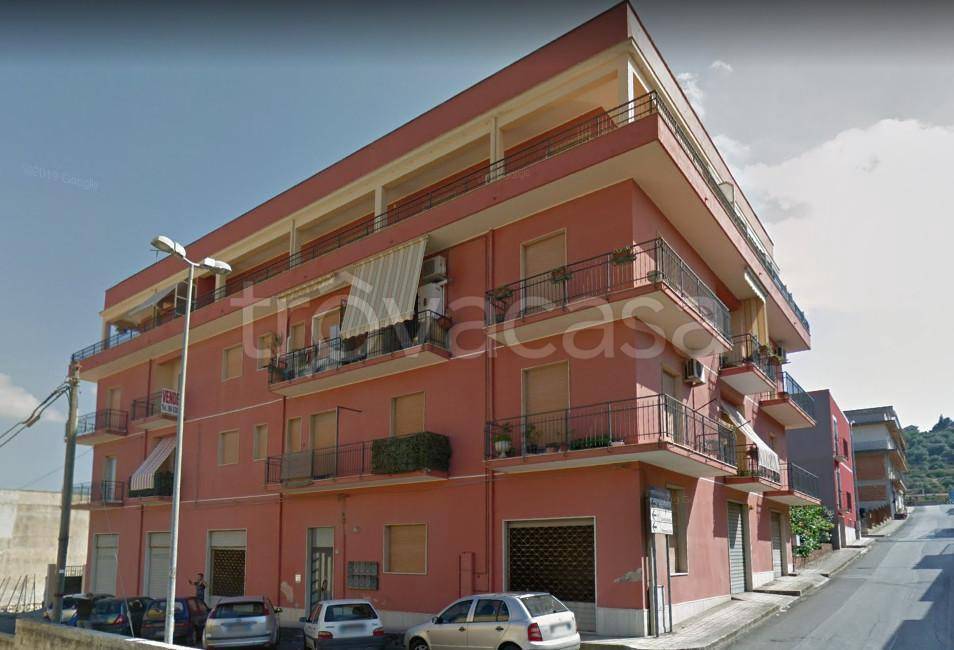 Appartamento in in vendita da privato a Canicattini Bagni via Giuseppe Garibaldi, 461