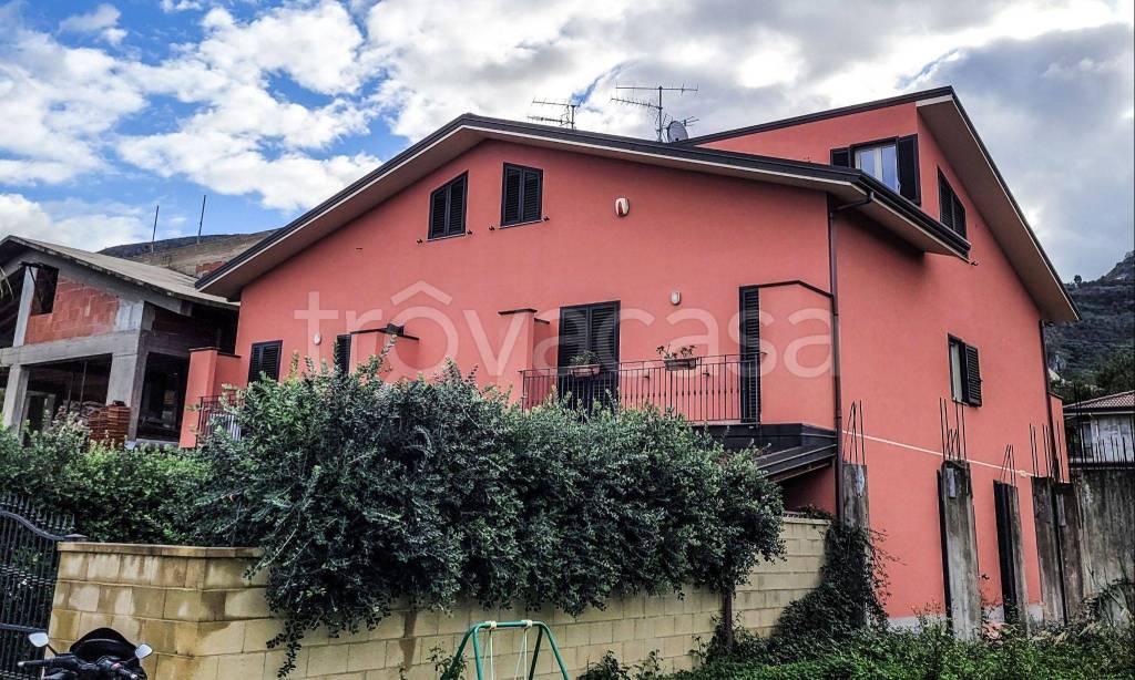 Villa a Schiera in in vendita da privato a Torrenova via Serro Coniglio