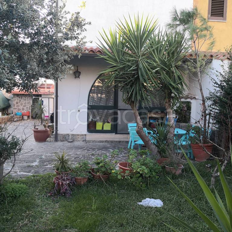 Villa Bifamiliare in vendita ad Albanella borgo san cesareo