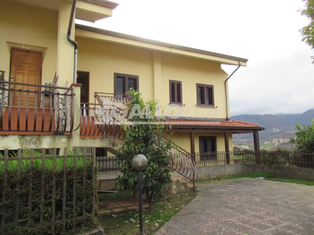 Villa in vendita a Castrolibero c.Da Fontanesi Via Marafioti