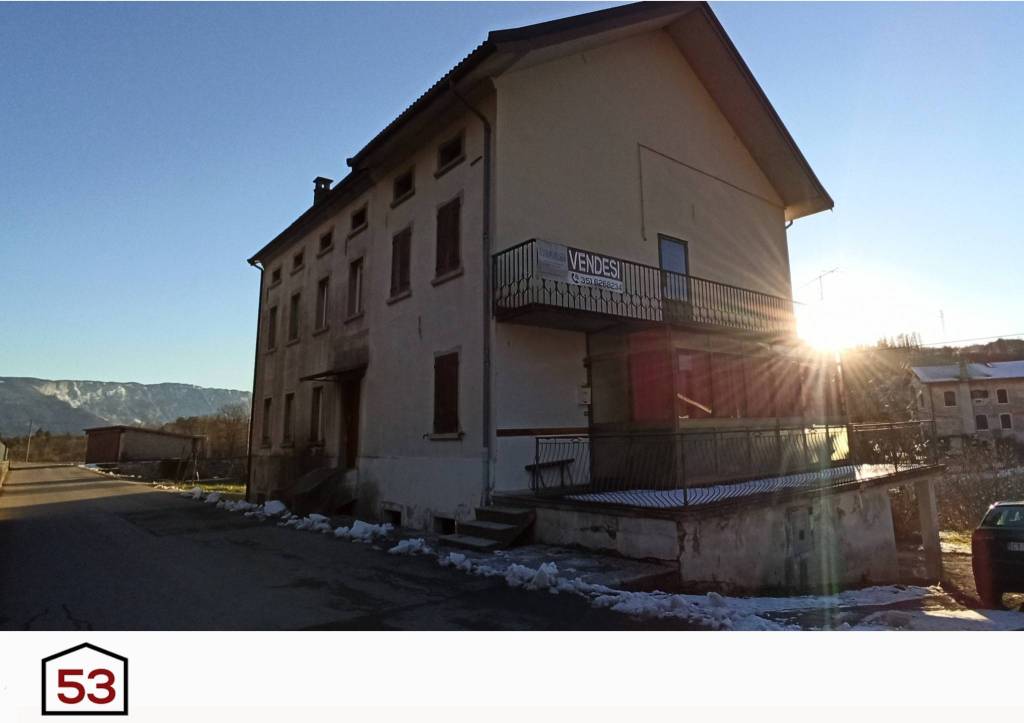 Casa Indipendente in vendita a Ponte nelle Alpi via Papa Albino Luciani