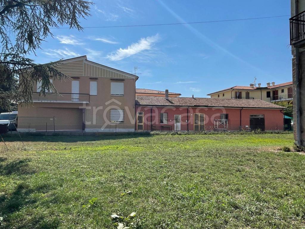 Villa a Schiera in in vendita da privato a Ravenna via Santerno Ammonite, 151