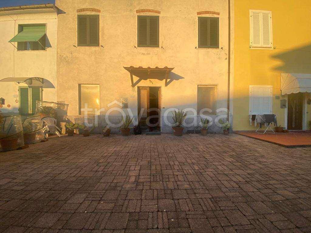 Appartamento in vendita a Lucca via dei Cucchi, 224/c