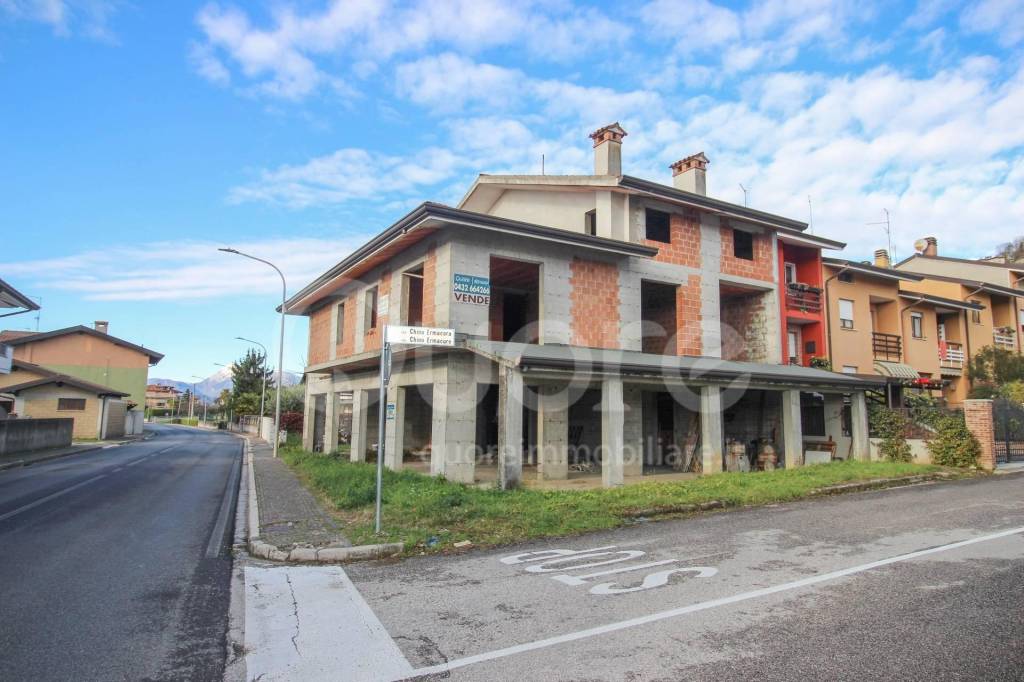 Casa Indipendente in vendita a Tarcento via Mazzini