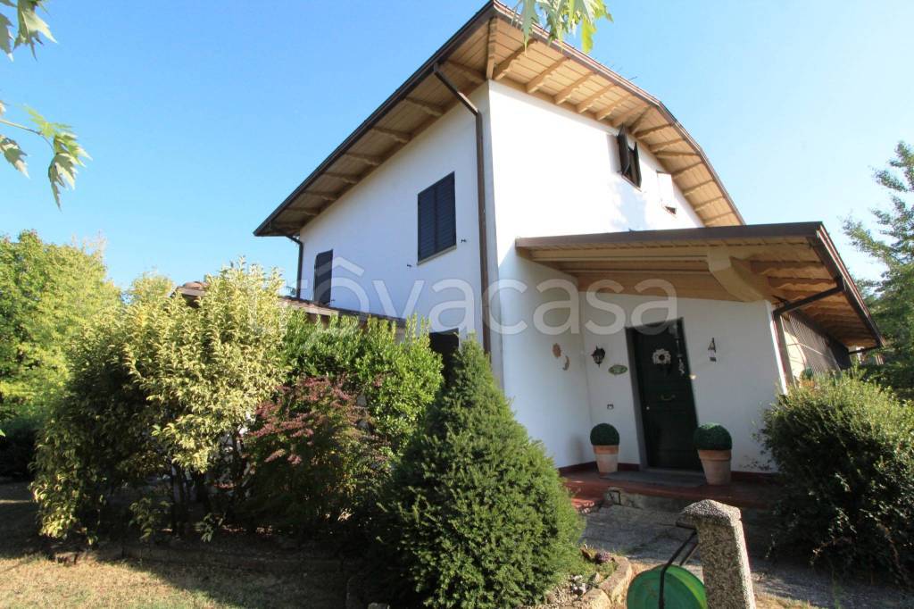 Casa Indipendente in vendita a Valsamoggia via Aldo Moro