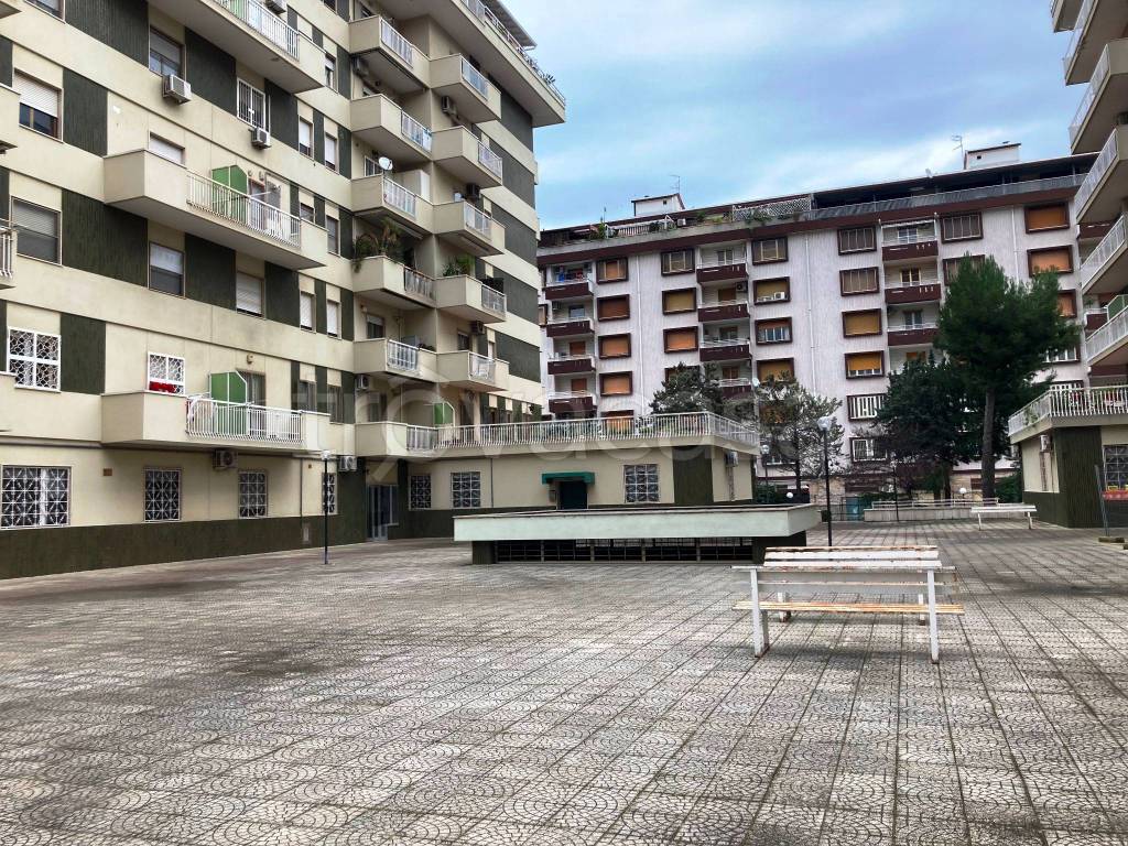 Appartamento in vendita a Foggia viale Luigi Pinto, 33