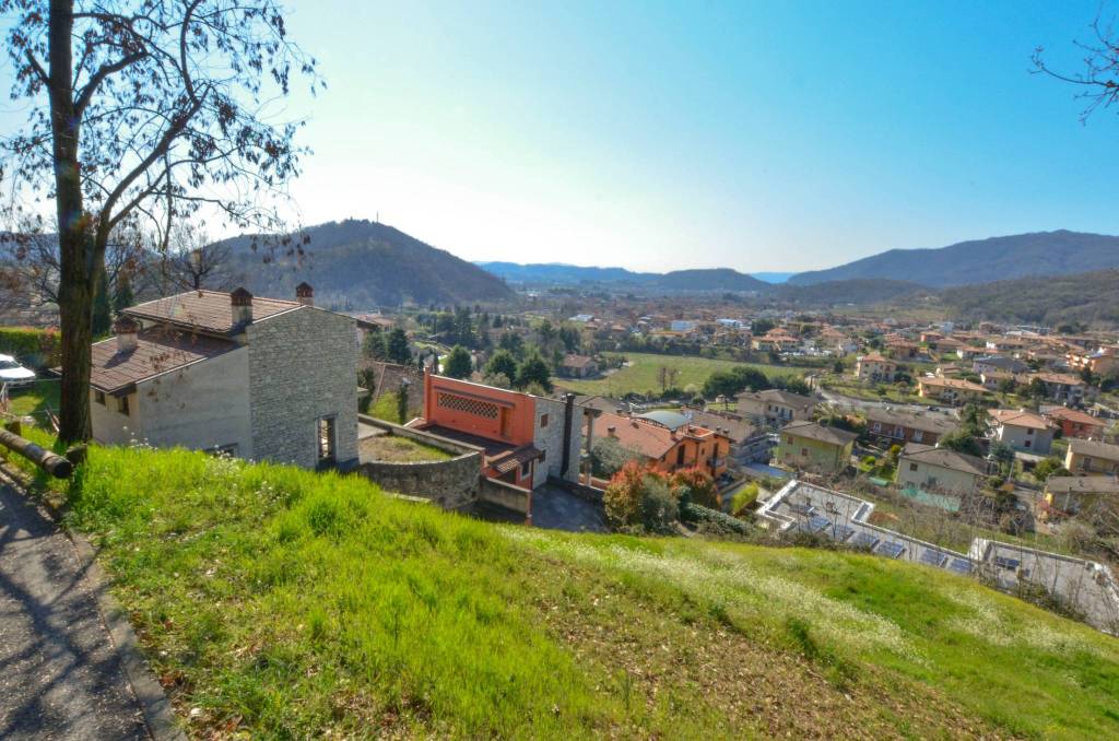Villa in vendita a Monticelli Brusati via Panoramica