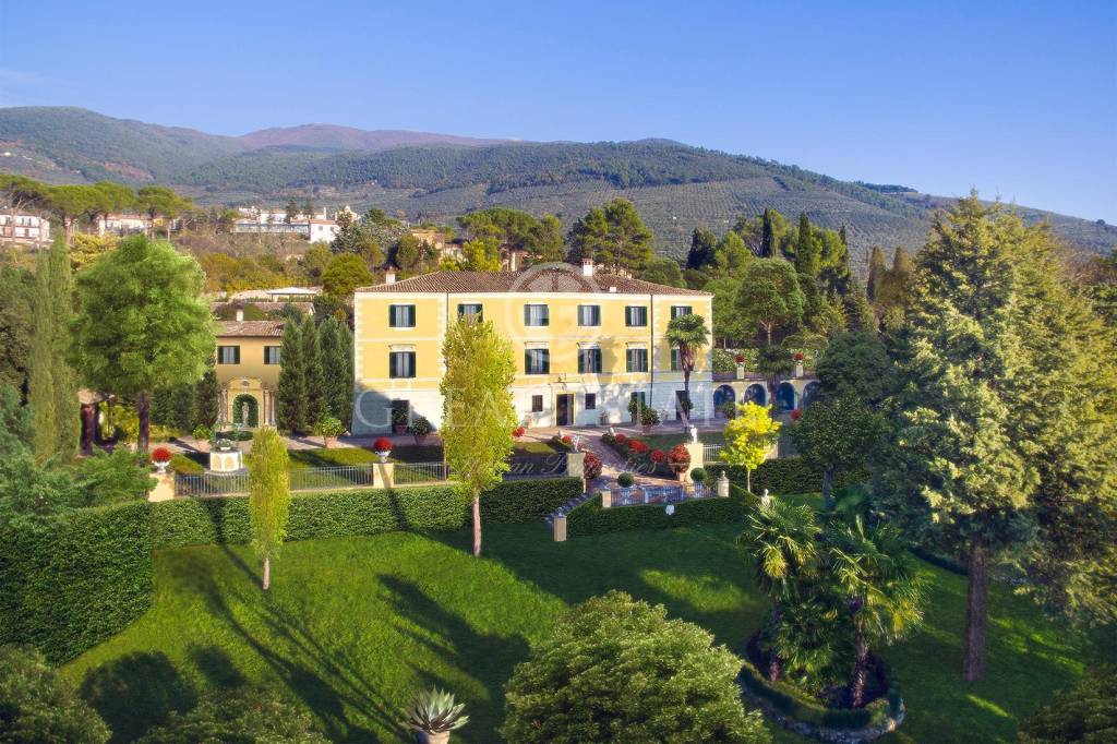 Villa Bifamiliare in vendita a Trevi
